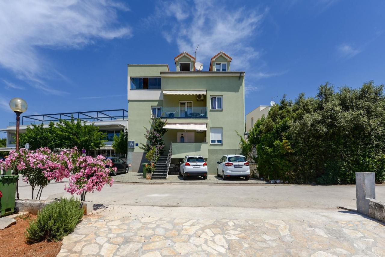 Olive Maris Apartamento Petrcane Exterior foto